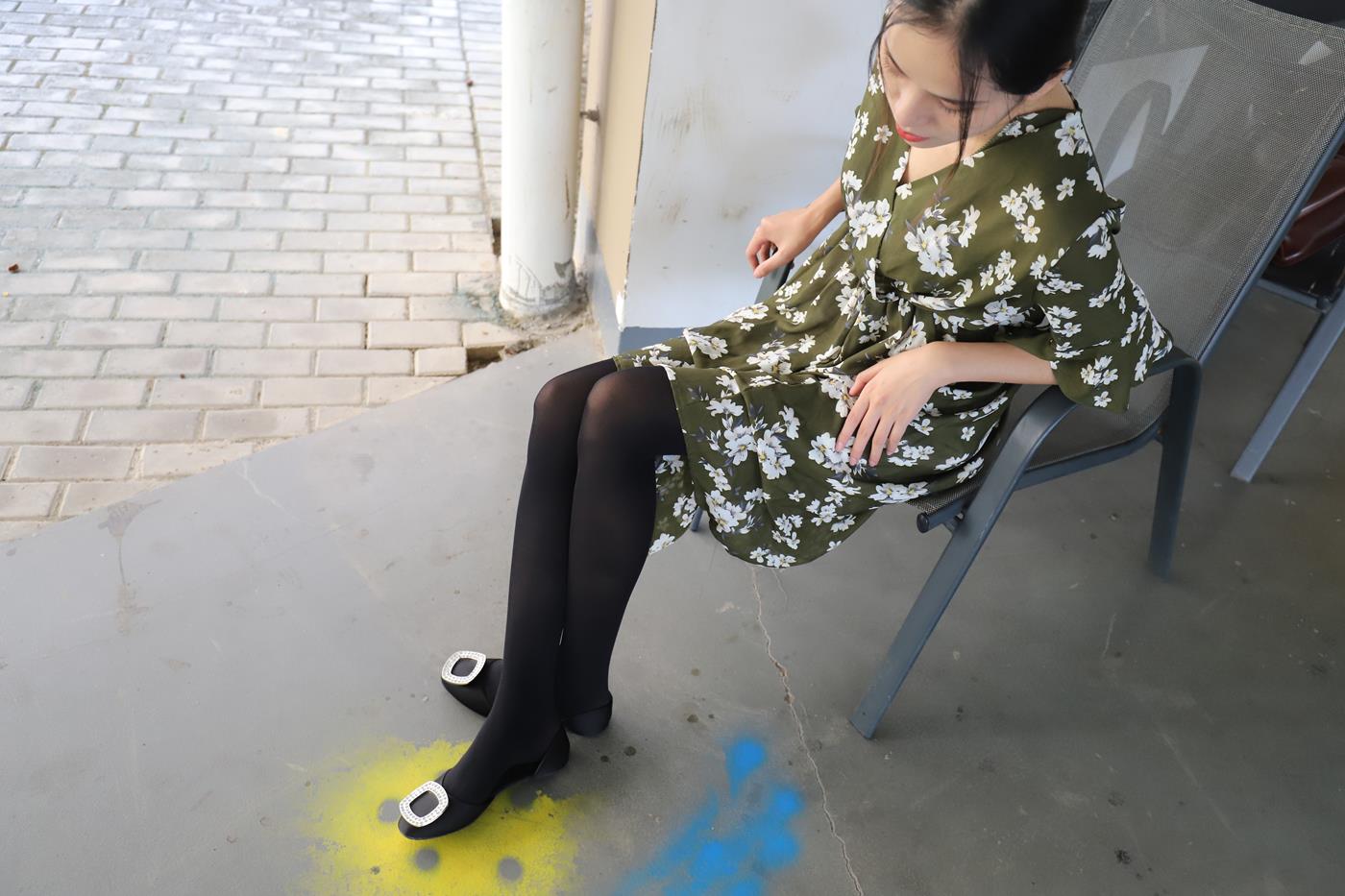 图片[16]-大西瓜爱牙膏-2019 9月活动 模特2（二） 黑丝碎花裙 (5) [85P] – 速更版-美库