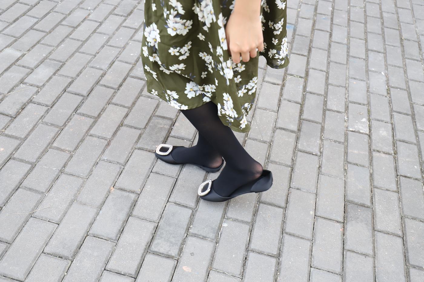 图片[29]-大西瓜爱牙膏-2019 9月活动 模特2（二） 黑丝碎花裙 (5) [85P] – 速更版-美库