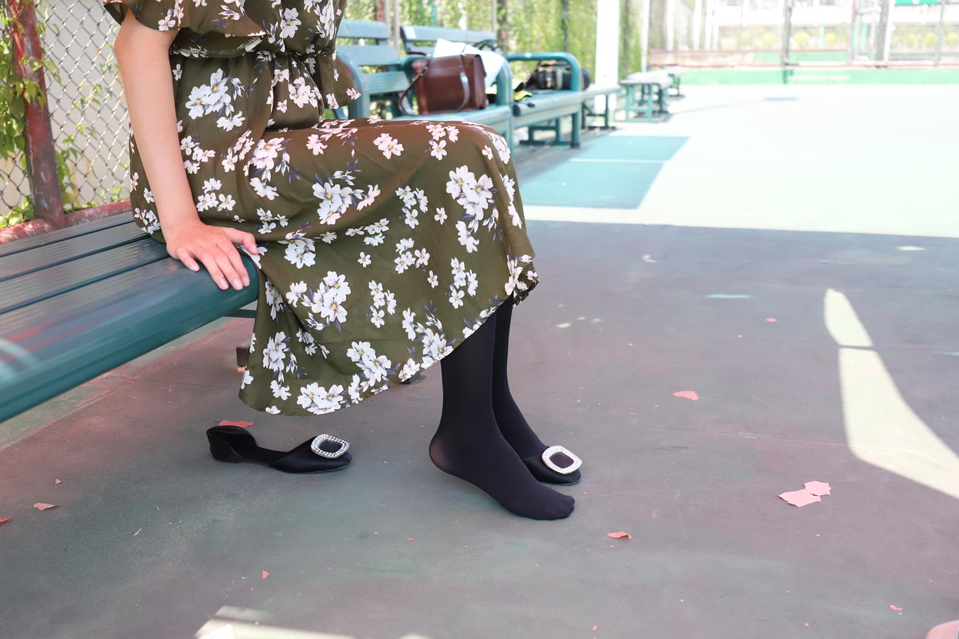 图片[19]-大西瓜爱牙膏-2019 9月活动 模特2（二） 黑丝碎花裙 (6) [60P] – 速更版-美库