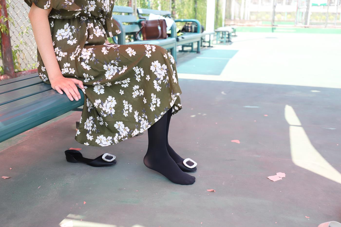 图片[20]-大西瓜爱牙膏-2019 9月活动 模特2（二） 黑丝碎花裙 (6) [60P] – 速更版-美库