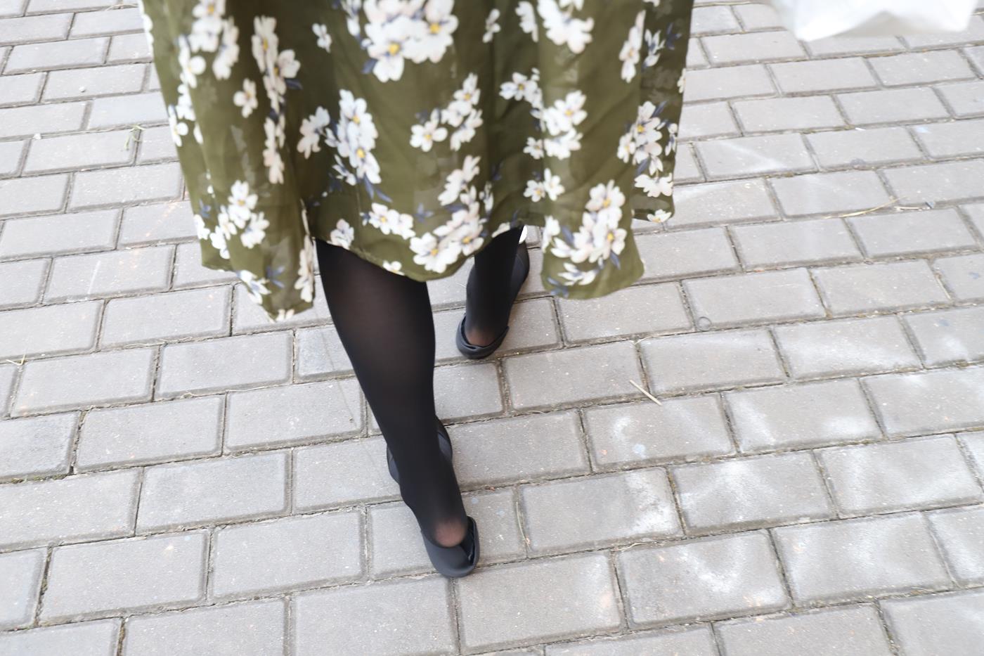 图片[38]-大西瓜爱牙膏-2019 9月活动 模特2（二） 黑丝碎花裙 (5) [85P] – 速更版-美库