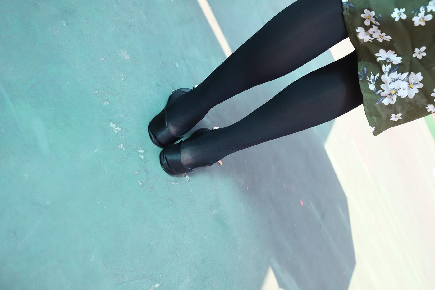 图片[52]-大西瓜爱牙膏-2019 9月活动 模特2（二） 黑丝碎花裙 (4) [85P] – 速更版-美库