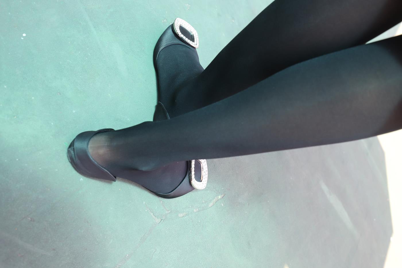 图片[55]-大西瓜爱牙膏-2019 9月活动 模特2（二） 黑丝碎花裙 (4) [85P] – 速更版-美库