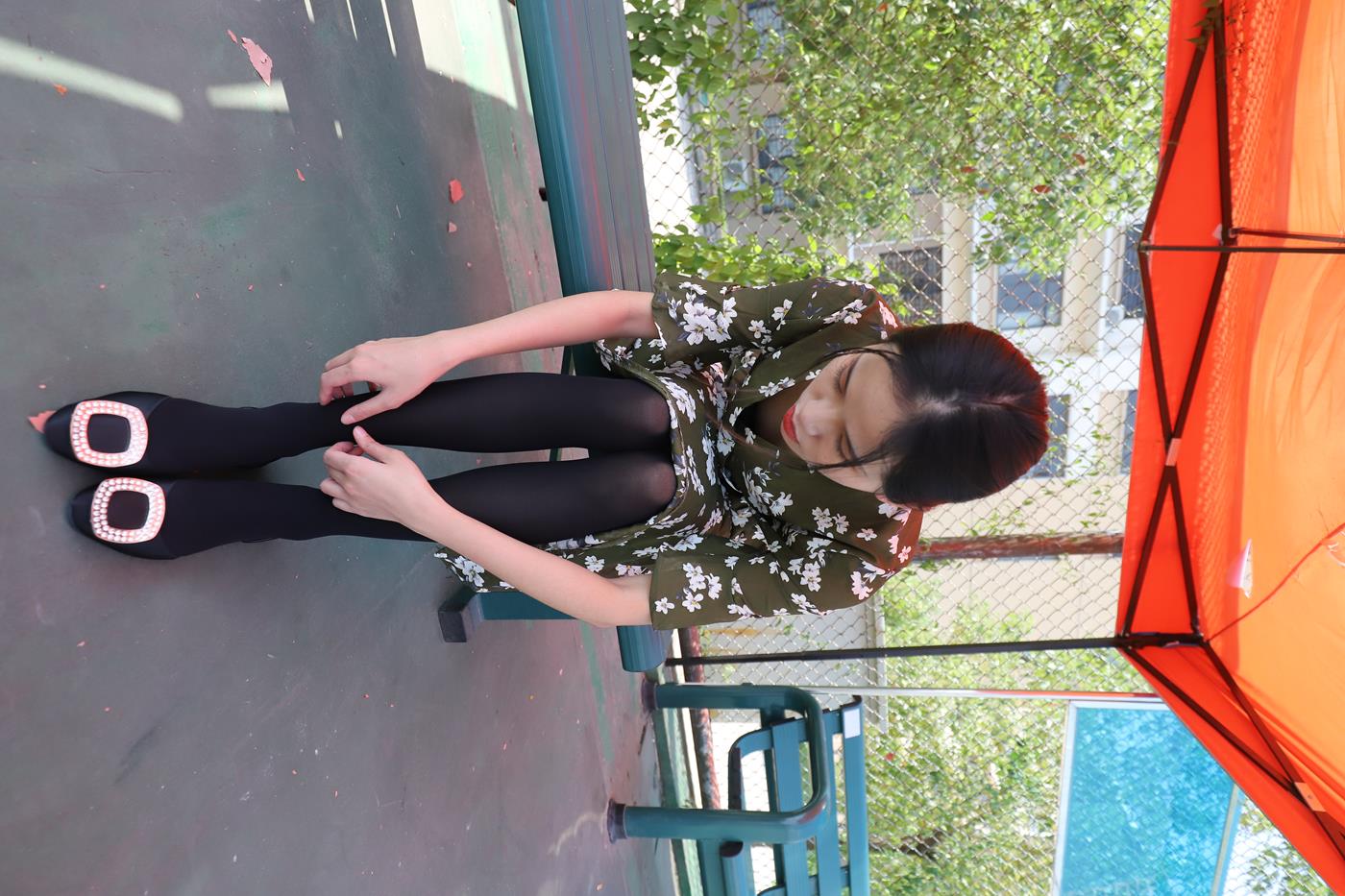 图片[27]-大西瓜爱牙膏-2019 9月活动 模特2（二） 黑丝碎花裙 (6) [60P] – 速更版-美库