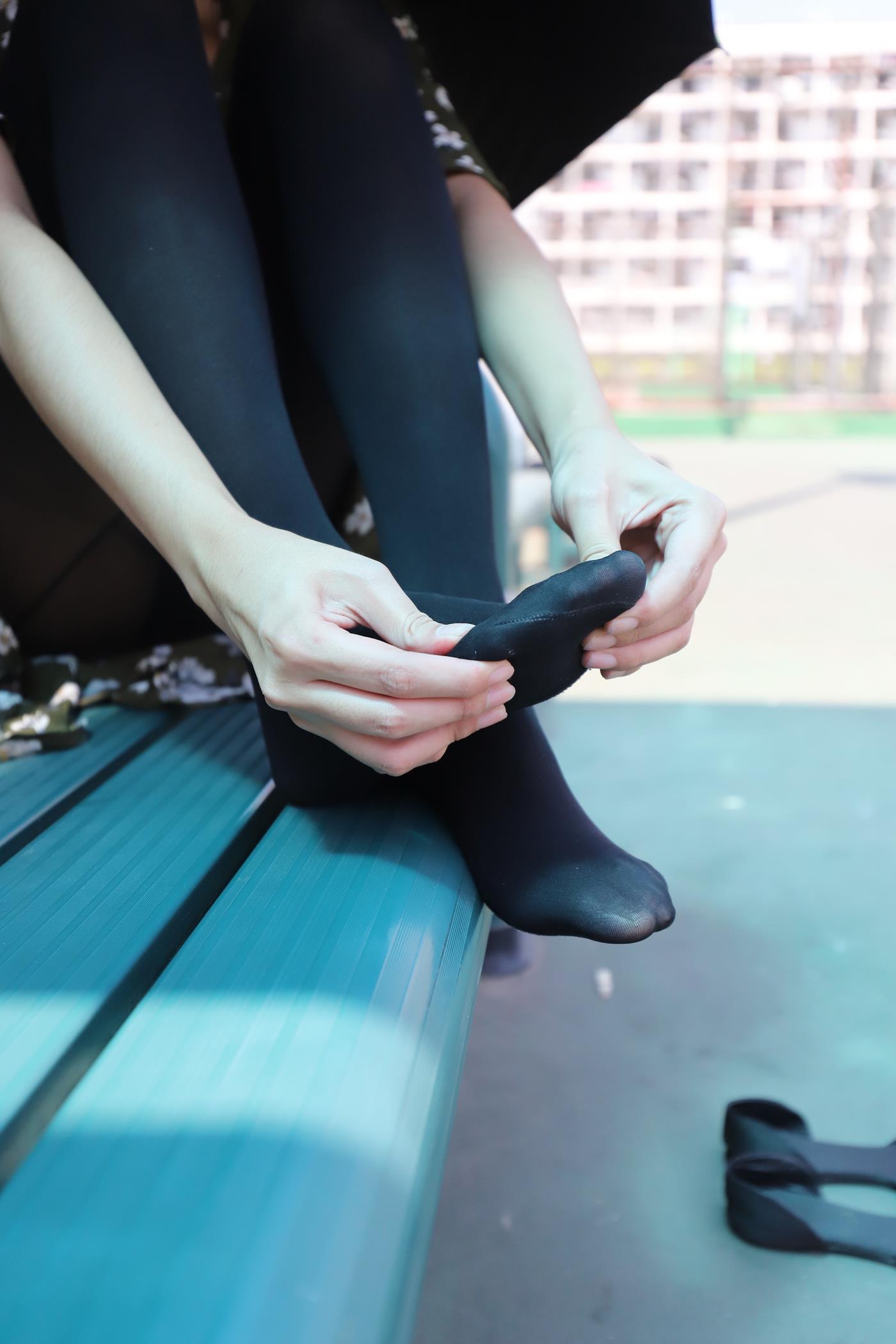 图片[71]-大西瓜爱牙膏-2019 9月活动 模特2（二） 黑丝碎花裙 (3) [70P] – 速更版-美库