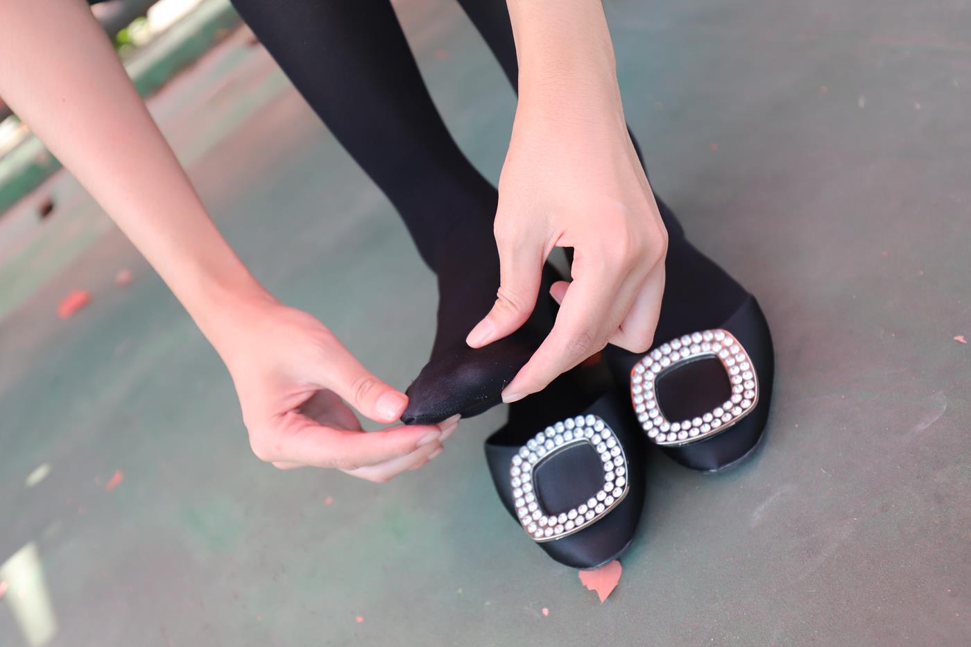 图片[34]-大西瓜爱牙膏-2019 9月活动 模特2（二） 黑丝碎花裙 (6) [60P] – 速更版-美库