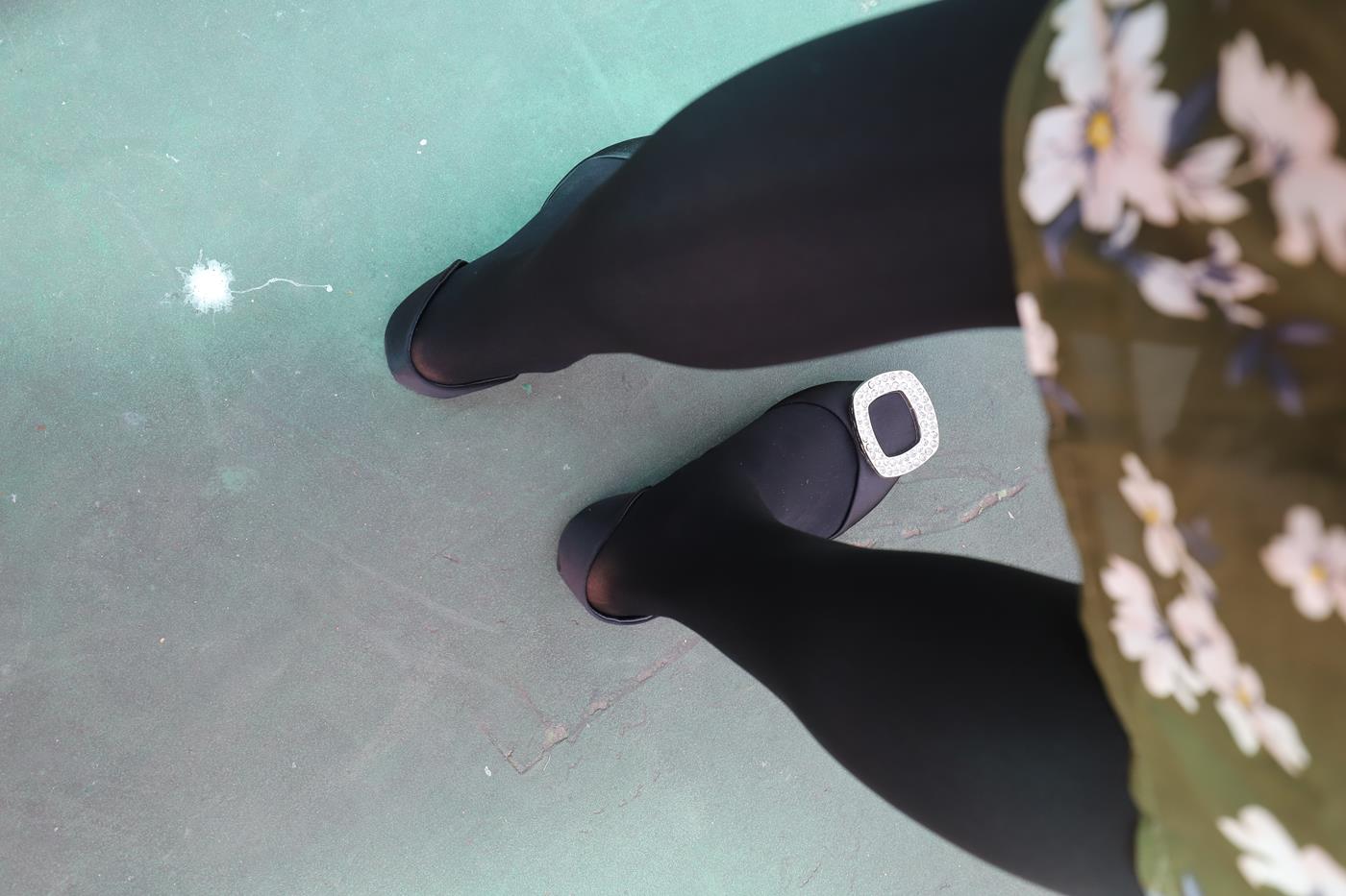 图片[63]-大西瓜爱牙膏-2019 9月活动 模特2（二） 黑丝碎花裙 (4) [85P] – 速更版-美库