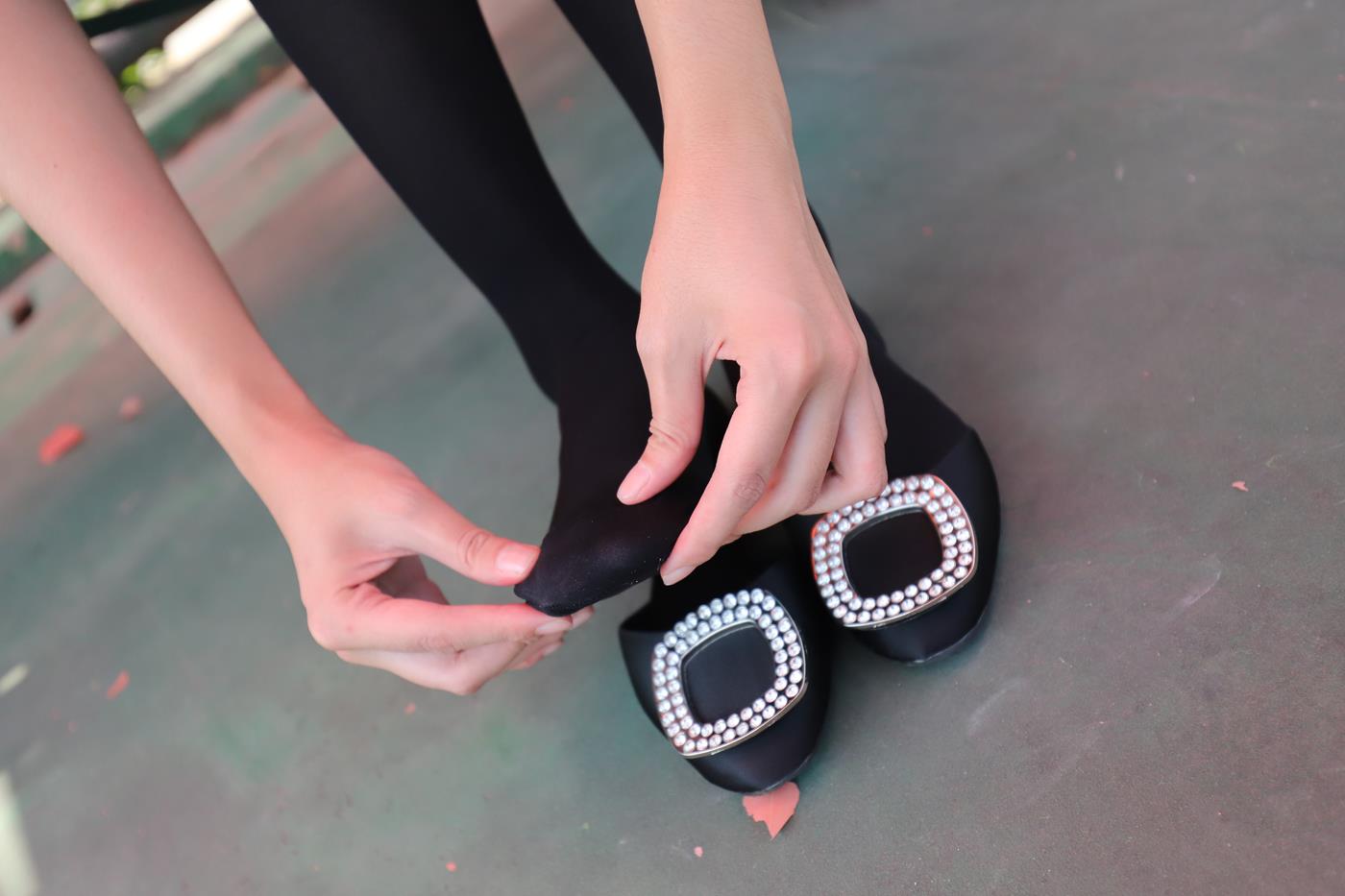 图片[35]-大西瓜爱牙膏-2019 9月活动 模特2（二） 黑丝碎花裙 (6) [60P] – 速更版-美库