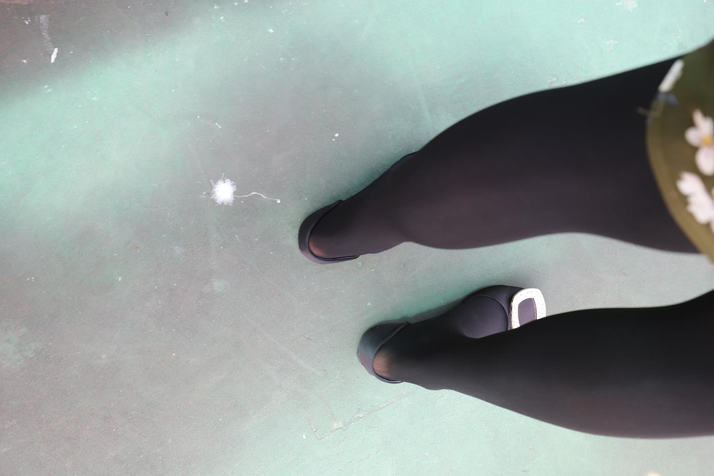 图片[66]-大西瓜爱牙膏-2019 9月活动 模特2（二） 黑丝碎花裙 (4) [85P] – 速更版-美库