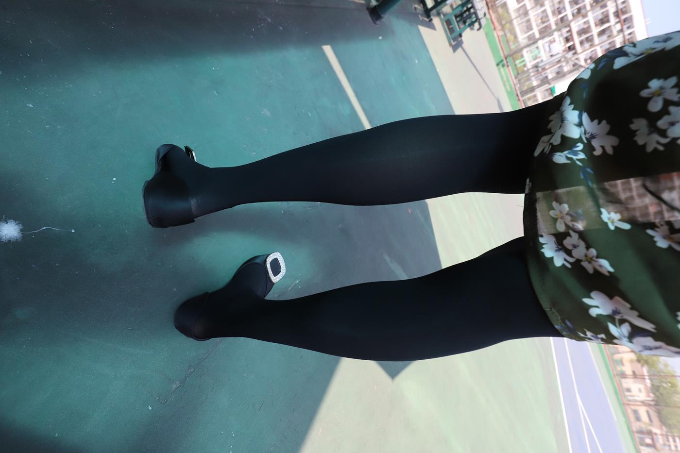 图片[68]-大西瓜爱牙膏-2019 9月活动 模特2（二） 黑丝碎花裙 (4) [85P] – 速更版-美库