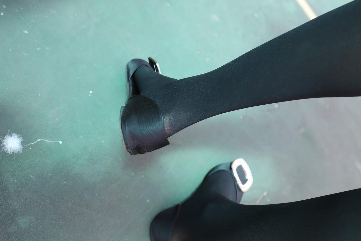 图片[70]-大西瓜爱牙膏-2019 9月活动 模特2（二） 黑丝碎花裙 (4) [85P] – 速更版-美库