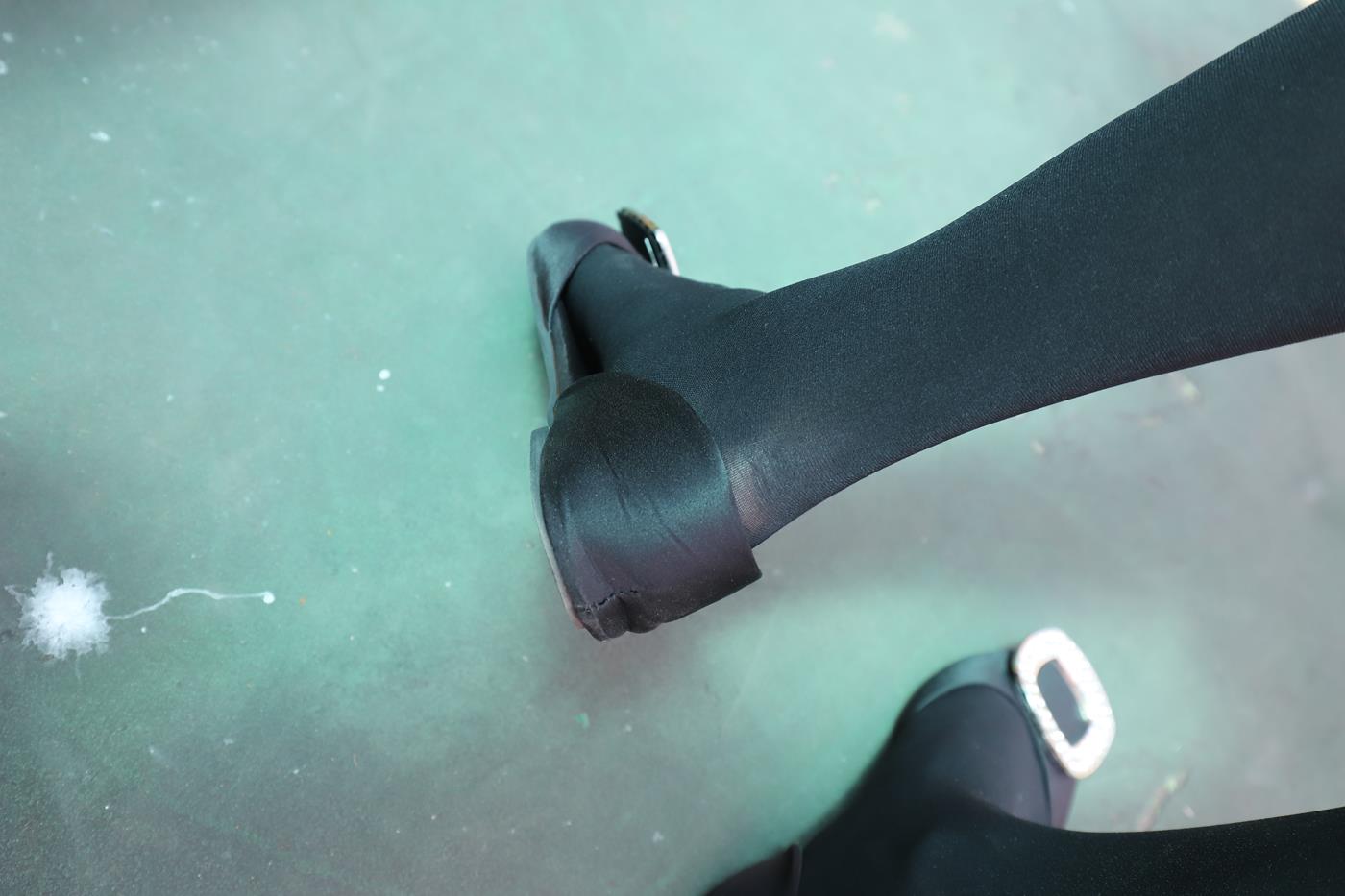 图片[71]-大西瓜爱牙膏-2019 9月活动 模特2（二） 黑丝碎花裙 (4) [85P] – 速更版-美库