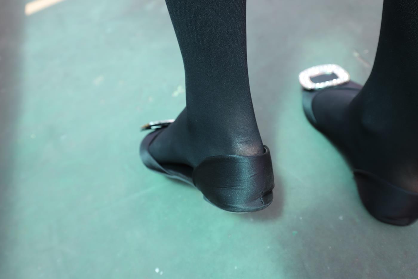 图片[72]-大西瓜爱牙膏-2019 9月活动 模特2（二） 黑丝碎花裙 (4) [85P] – 速更版-美库