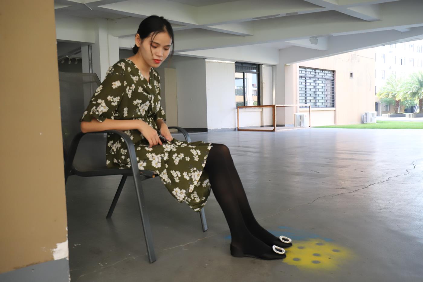 图片[53]-大西瓜爱牙膏-2019 9月活动 模特2（二） 黑丝碎花裙 (5) [85P] – 速更版-美库