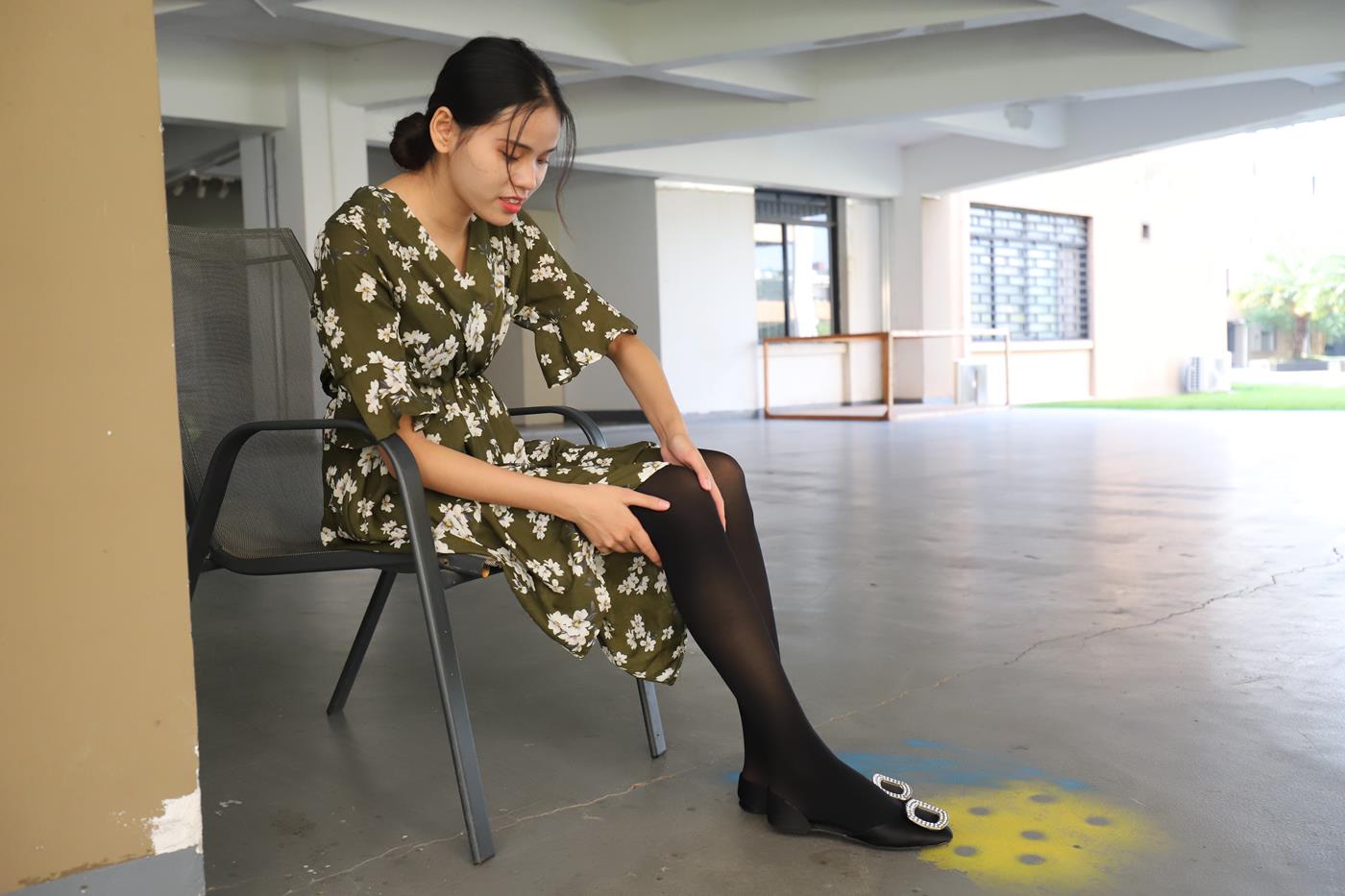 图片[54]-大西瓜爱牙膏-2019 9月活动 模特2（二） 黑丝碎花裙 (5) [85P] – 速更版-美库