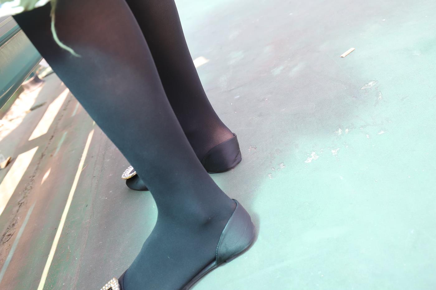 图片[78]-大西瓜爱牙膏-2019 9月活动 模特2（二） 黑丝碎花裙 (4) [85P] – 速更版-美库