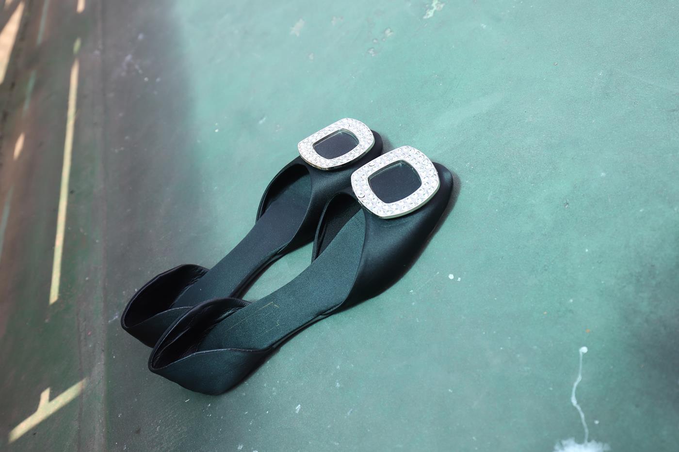 图片[79]-大西瓜爱牙膏-2019 9月活动 模特2（二） 黑丝碎花裙 (4) [85P] – 速更版-美库