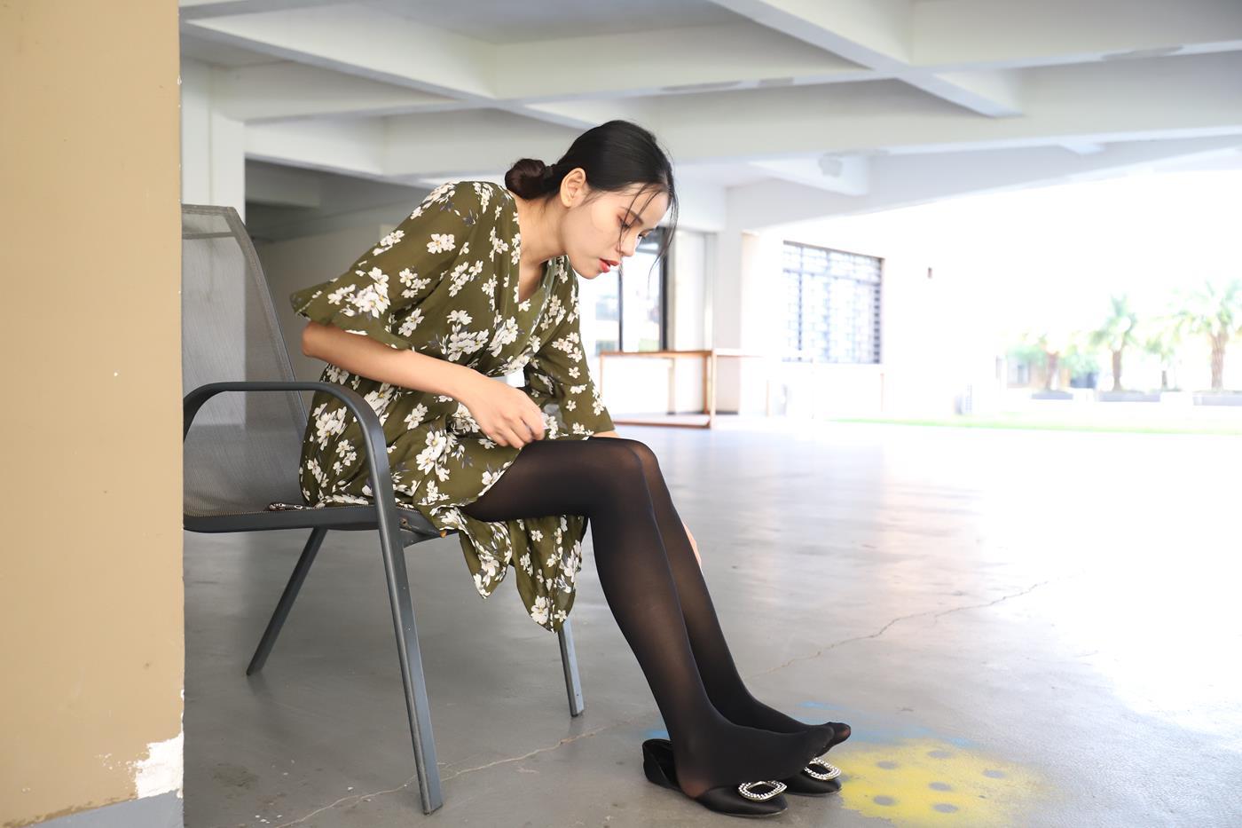 图片[60]-大西瓜爱牙膏-2019 9月活动 模特2（二） 黑丝碎花裙 (5) [85P] – 速更版-美库