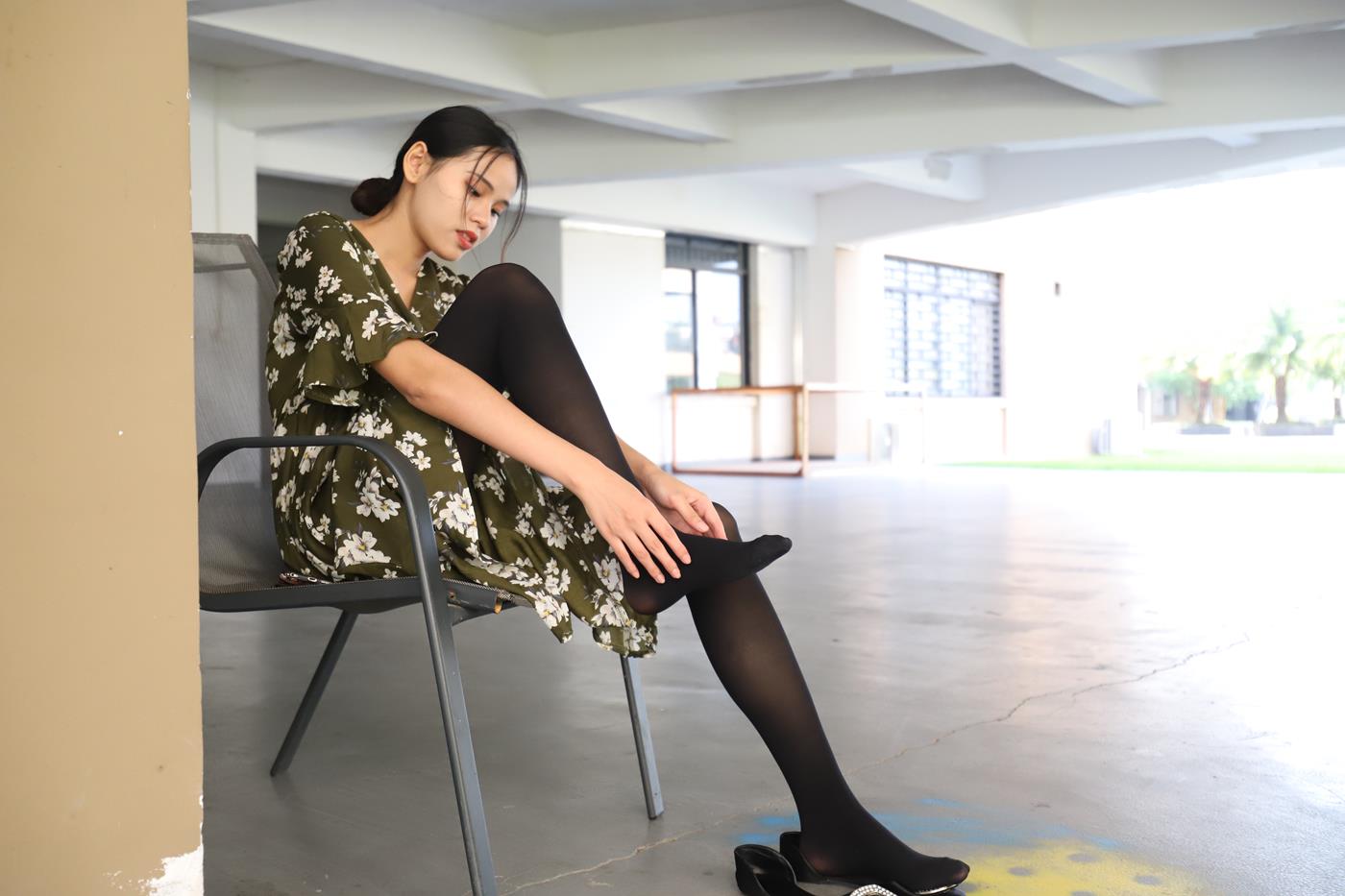 图片[63]-大西瓜爱牙膏-2019 9月活动 模特2（二） 黑丝碎花裙 (5) [85P] – 速更版-美库