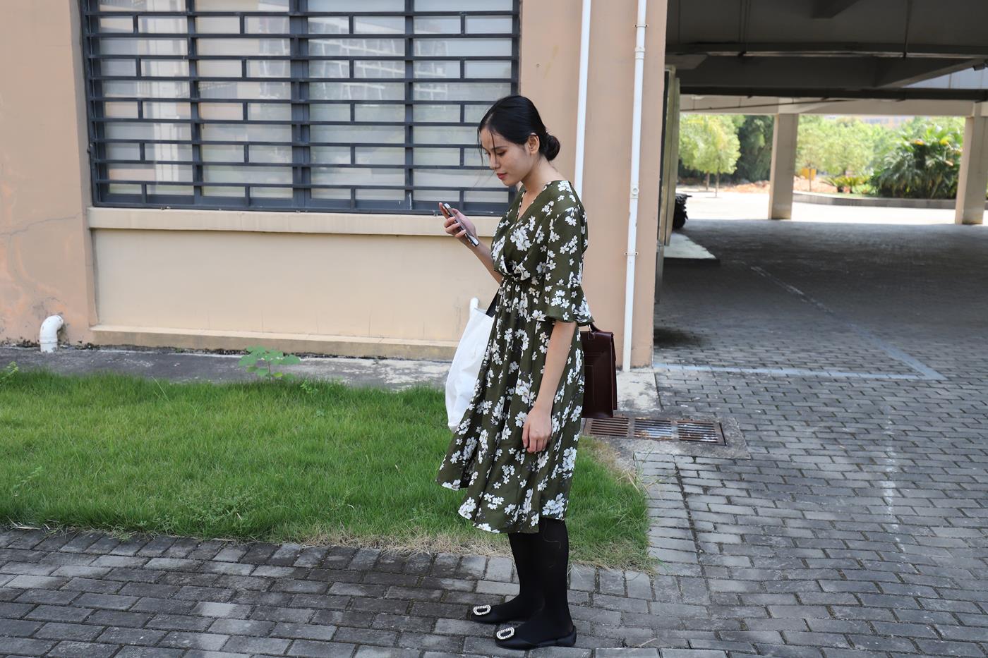 图片[83]-大西瓜爱牙膏-2019 9月活动 模特2（二） 黑丝碎花裙 (4) [85P] – 速更版-美库