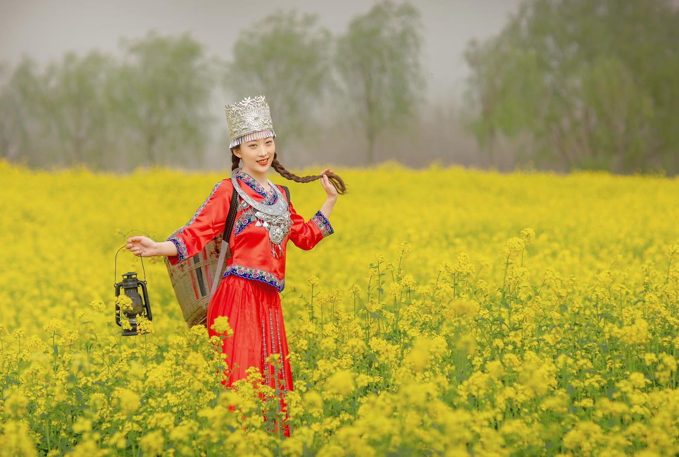 图片[35]-[YITUYU艺图语] 2021.11.09 油菜花开 如意 [33P] – 速更版-美库