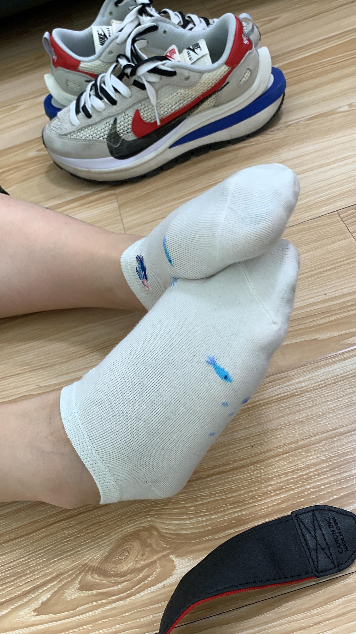 图片[27]-[誉铭传媒]袜足摄影 2022年《5月整合福利》[106P] – 速更版-美库