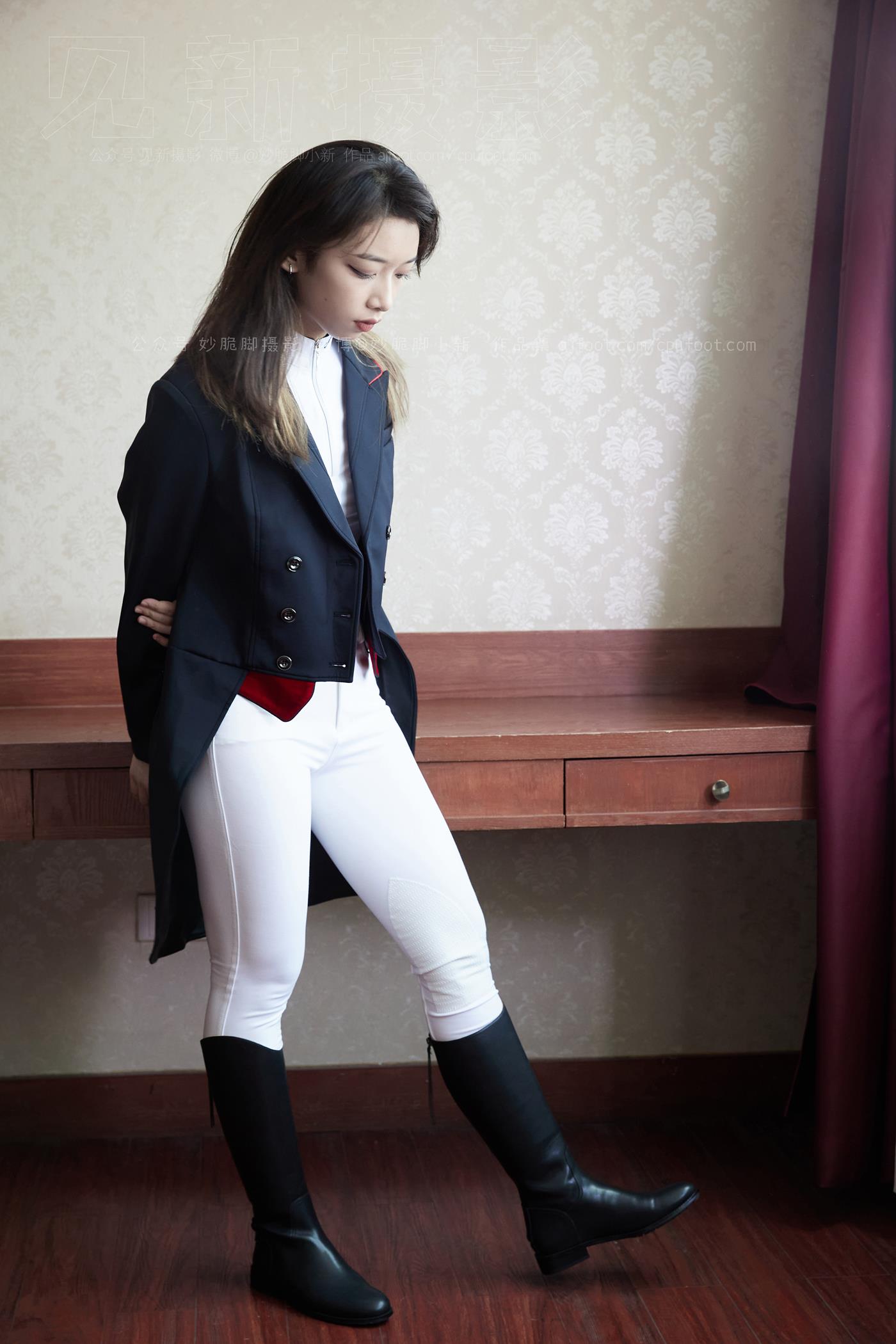 图片[12]-[见新摄影]NO.021 巅峰 英姿飒爽 帅气少女风 ｜ 又酷又美的骑[323P] – 速更版-美库