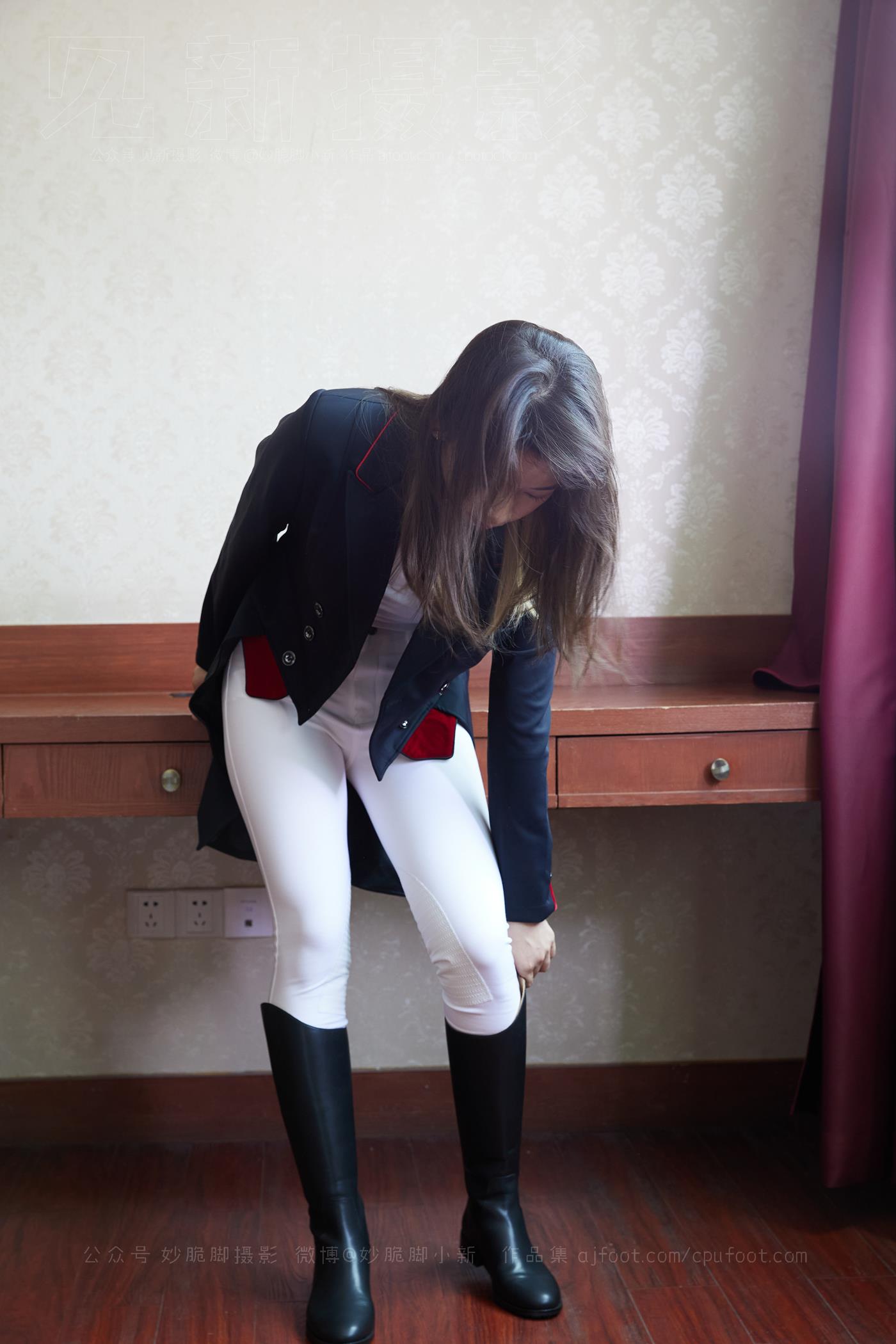 图片[14]-[见新摄影]NO.021 巅峰 英姿飒爽 帅气少女风 ｜ 又酷又美的骑[323P] – 速更版-美库