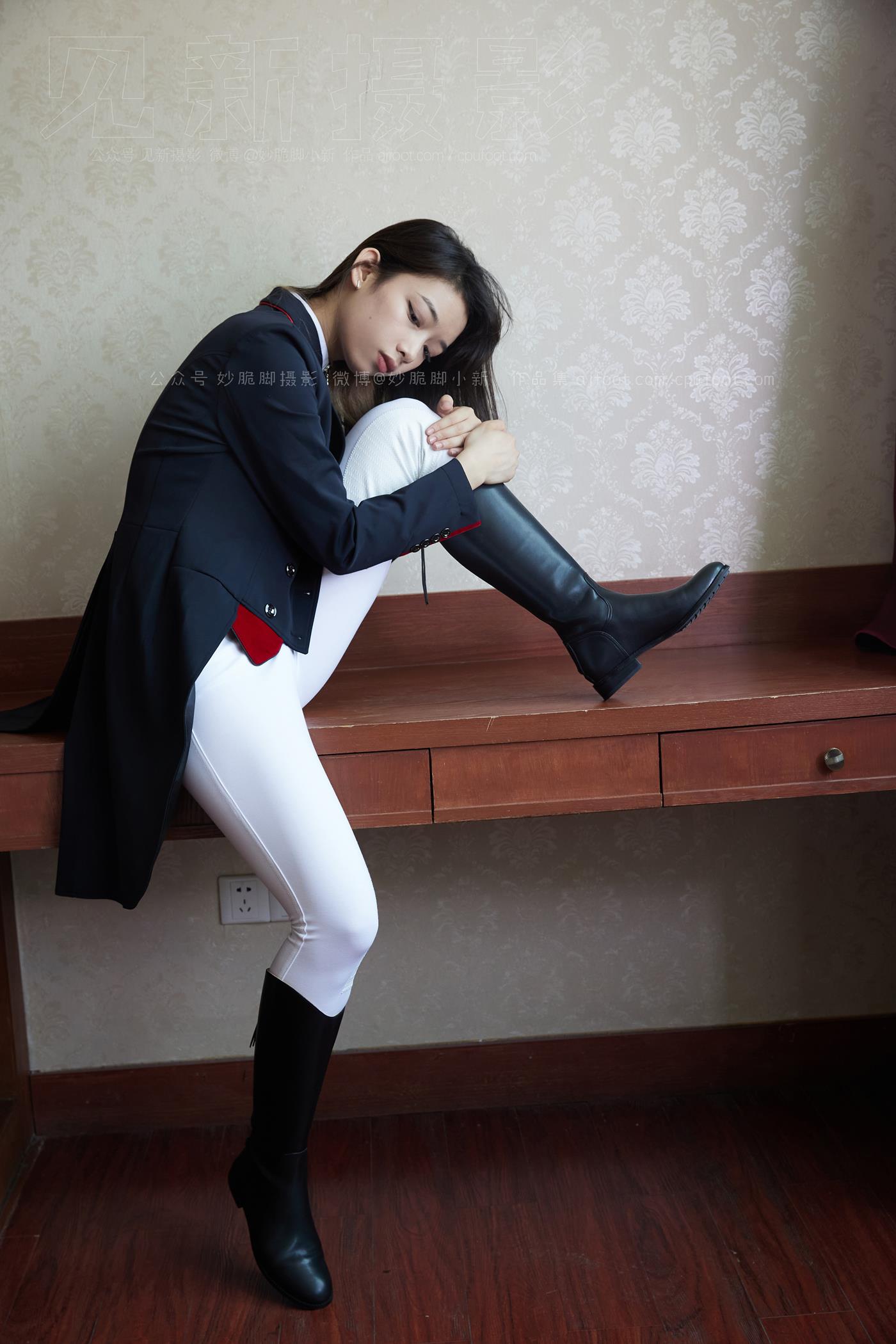 图片[17]-[见新摄影]NO.021 巅峰 英姿飒爽 帅气少女风 ｜ 又酷又美的骑[323P] – 速更版-美库