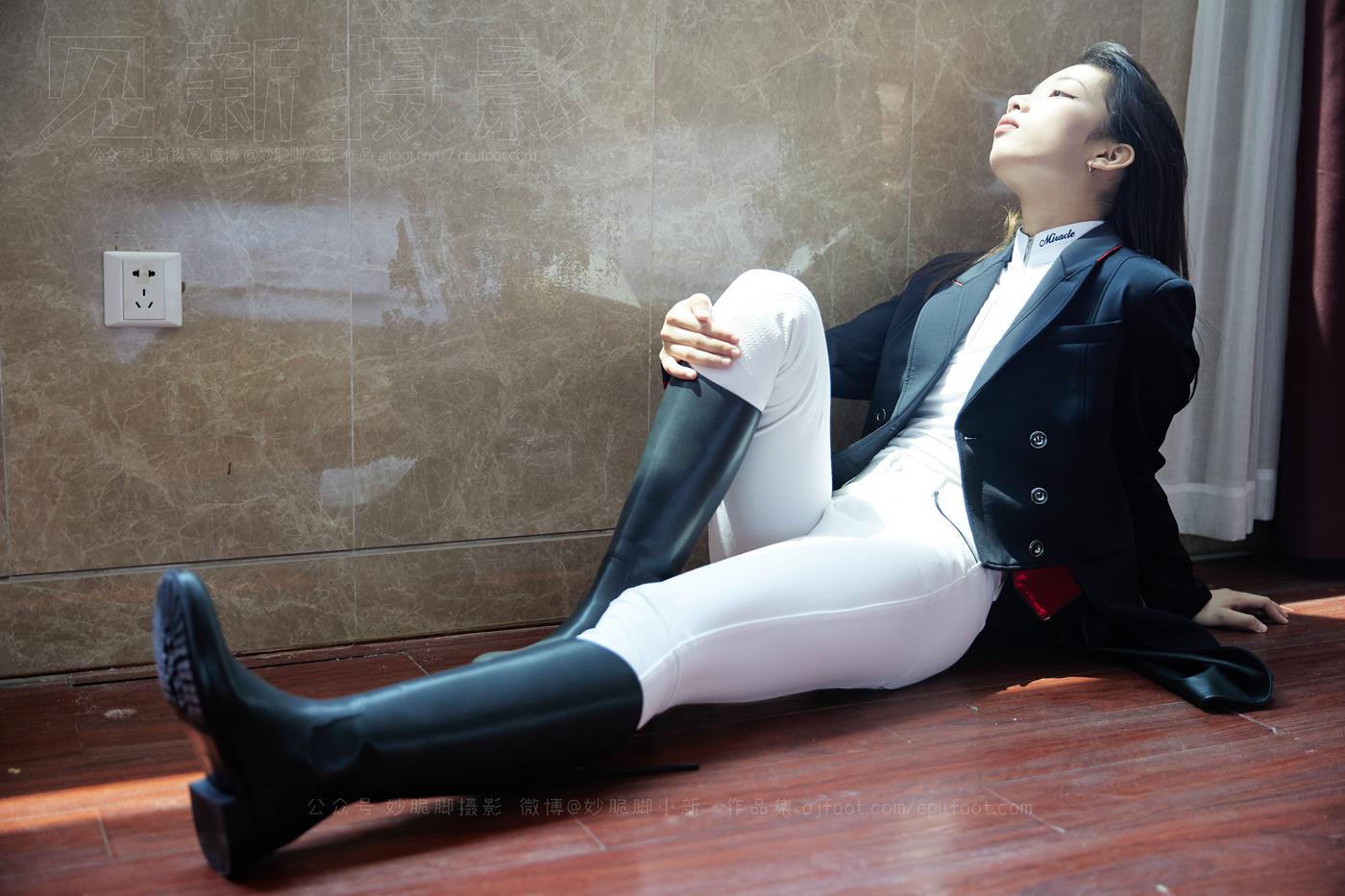 图片[31]-[见新摄影]NO.021 巅峰 英姿飒爽 帅气少女风 ｜ 又酷又美的骑[323P] – 速更版-美库