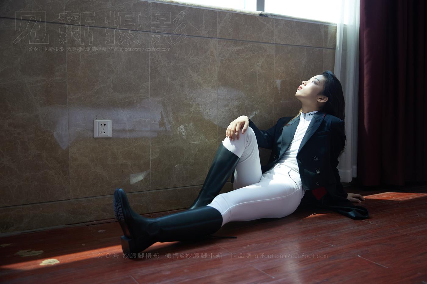 图片[32]-[见新摄影]NO.021 巅峰 英姿飒爽 帅气少女风 ｜ 又酷又美的骑[323P] – 速更版-美库