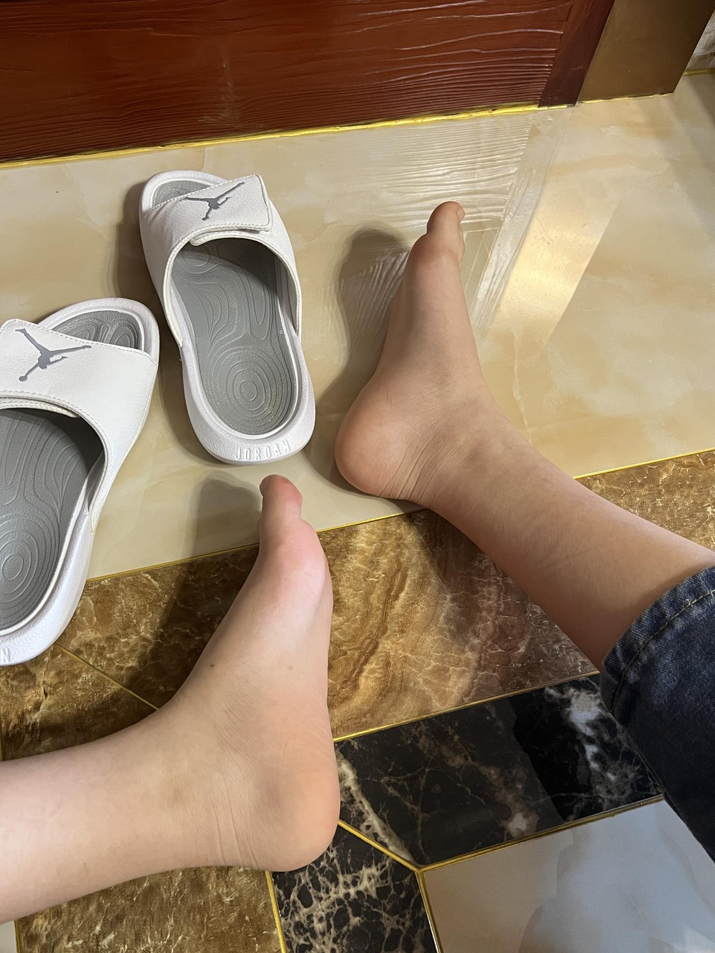 图片[76]-[誉铭传媒]袜足摄影 2022年《5月整合福利》[106P] – 速更版-美库