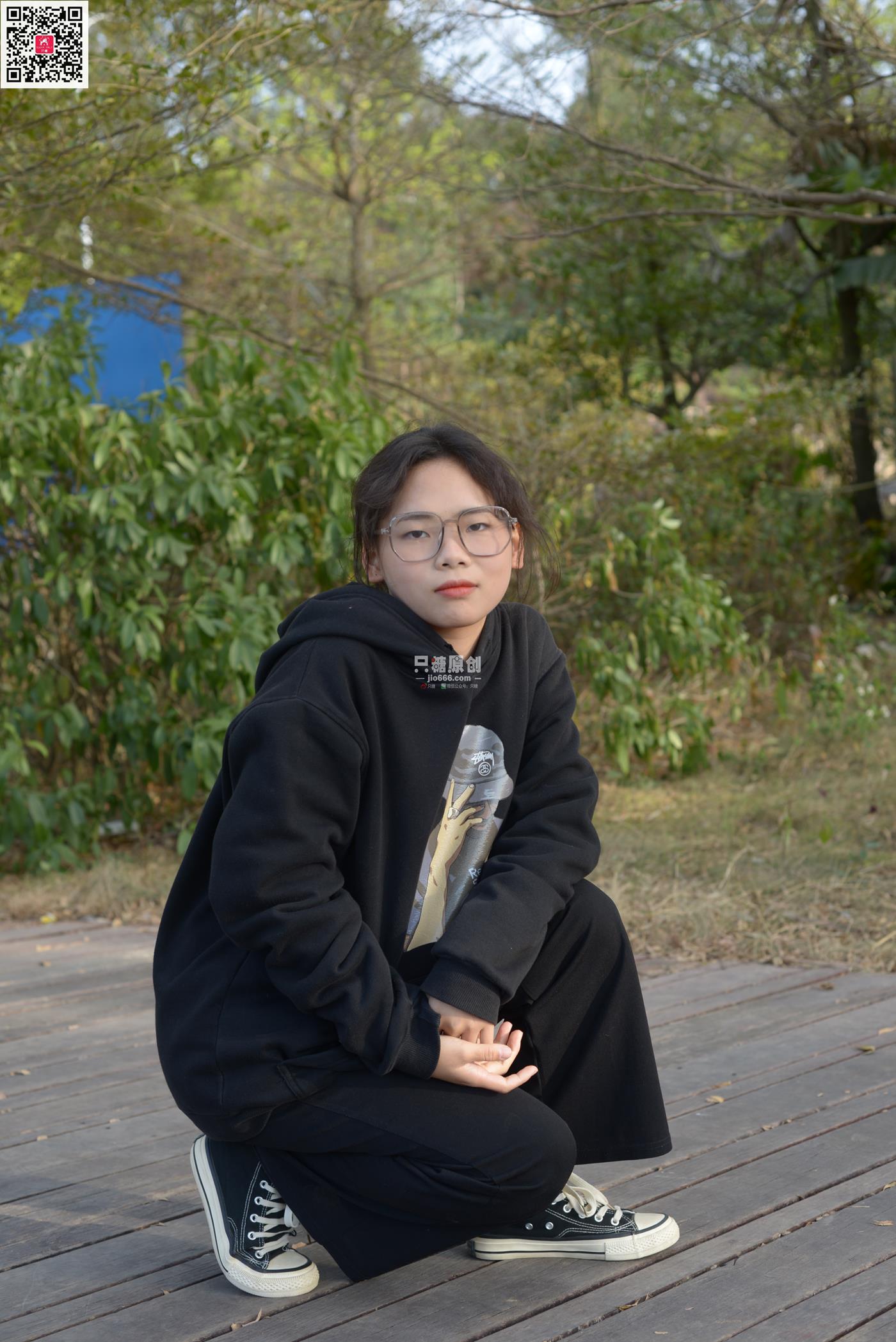 图片[11]-[只糖原创]NO.574 露露 陪落叶看了一次黄昏[150P] – 速更版-美库