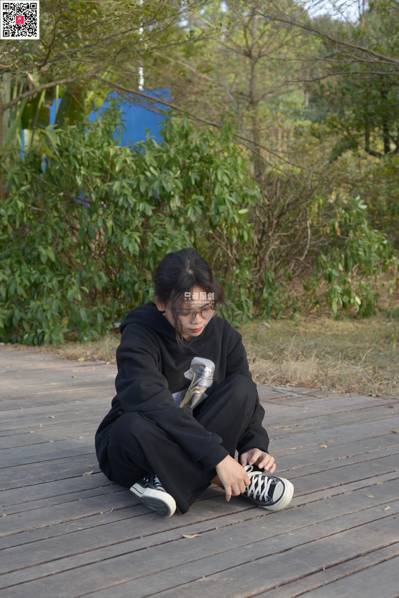 图片[17]-[只糖原创]NO.574 露露 陪落叶看了一次黄昏[150P] – 速更版-美库