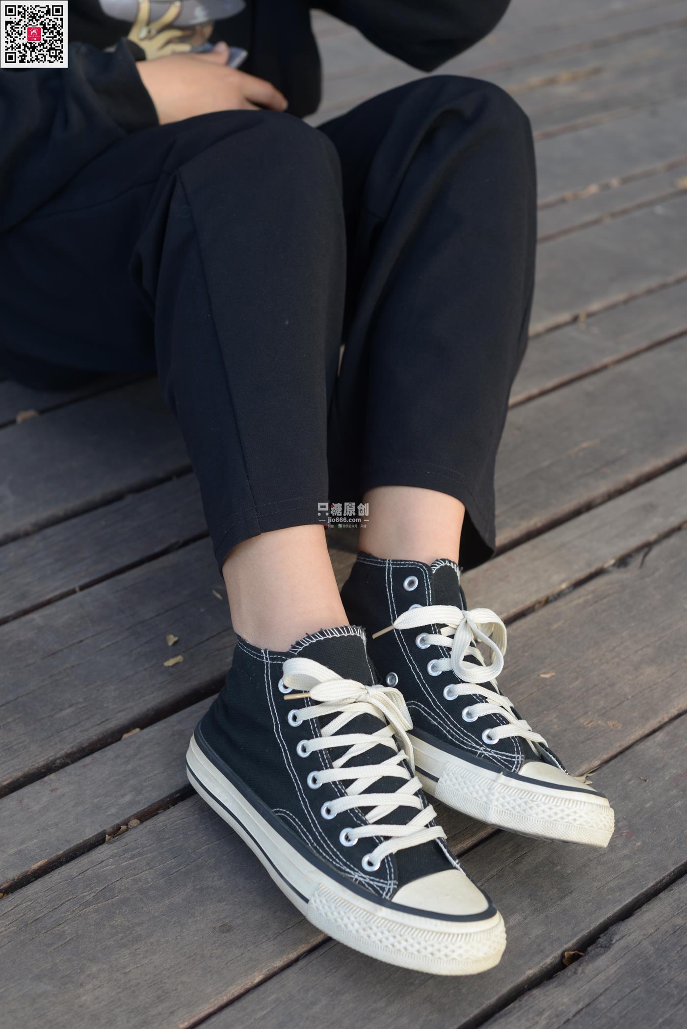 图片[35]-[只糖原创]NO.574 露露 陪落叶看了一次黄昏[150P] – 速更版-美库