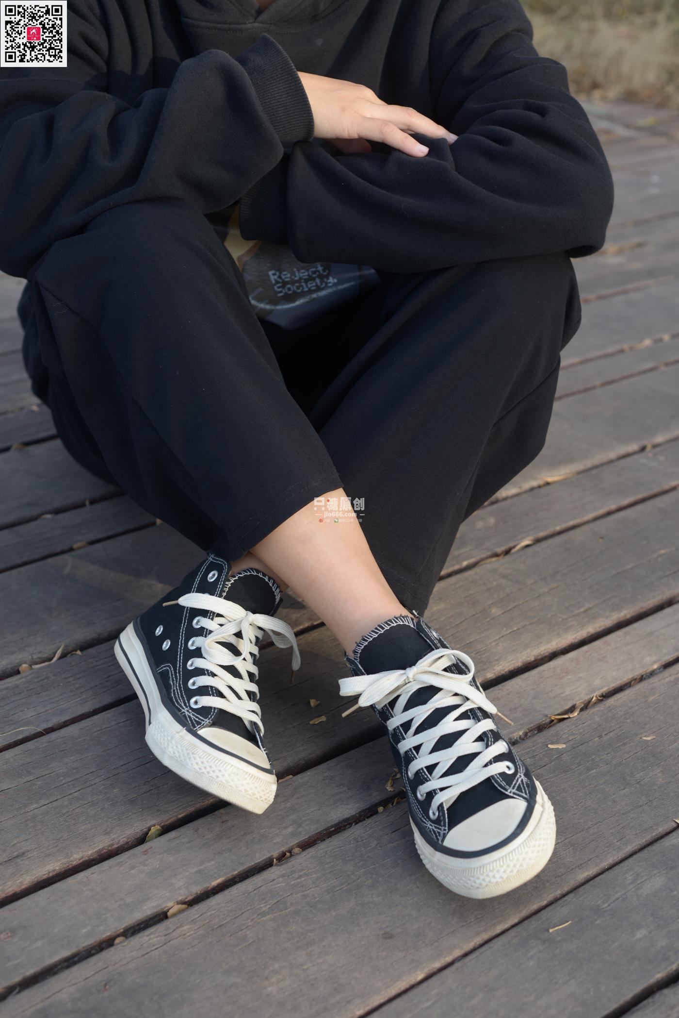 图片[37]-[只糖原创]NO.574 露露 陪落叶看了一次黄昏[150P] – 速更版-美库