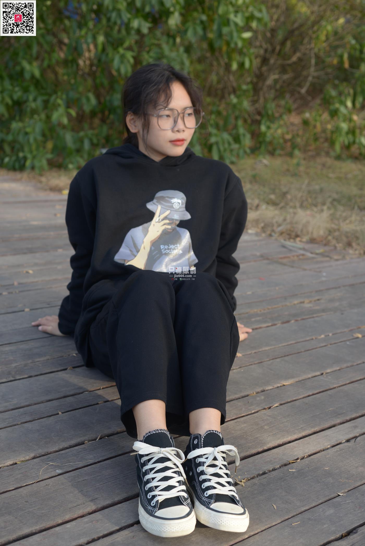 图片[39]-[只糖原创]NO.574 露露 陪落叶看了一次黄昏[150P] – 速更版-美库