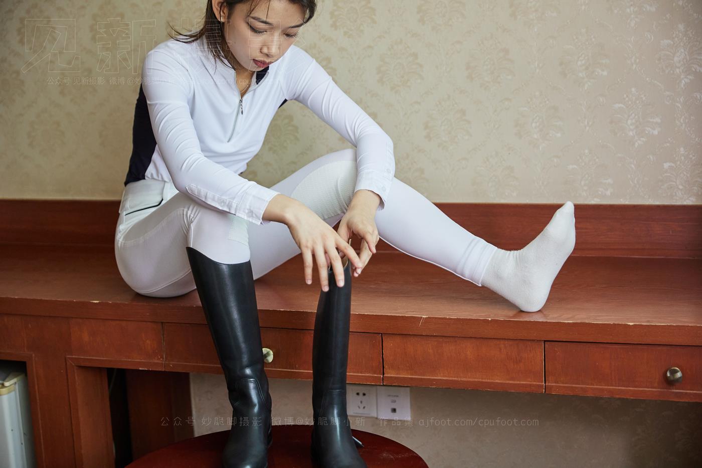 图片[115]-[见新摄影]NO.021 巅峰 英姿飒爽 帅气少女风 ｜ 又酷又美的骑[323P] – 速更版-美库