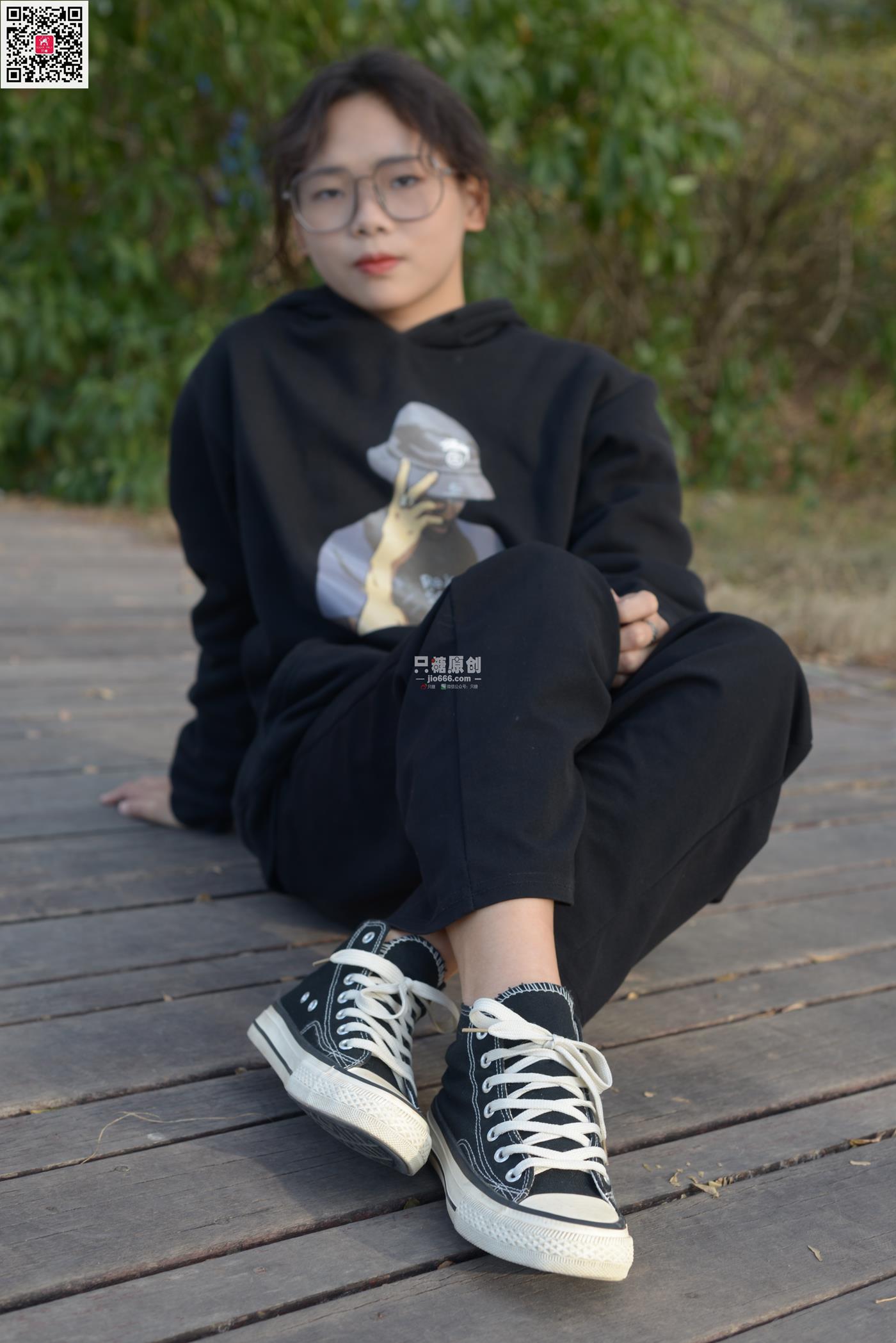 图片[41]-[只糖原创]NO.574 露露 陪落叶看了一次黄昏[150P] – 速更版-美库