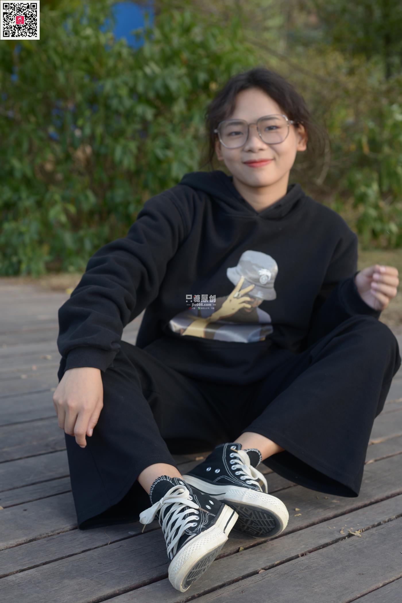 图片[43]-[只糖原创]NO.574 露露 陪落叶看了一次黄昏[150P] – 速更版-美库