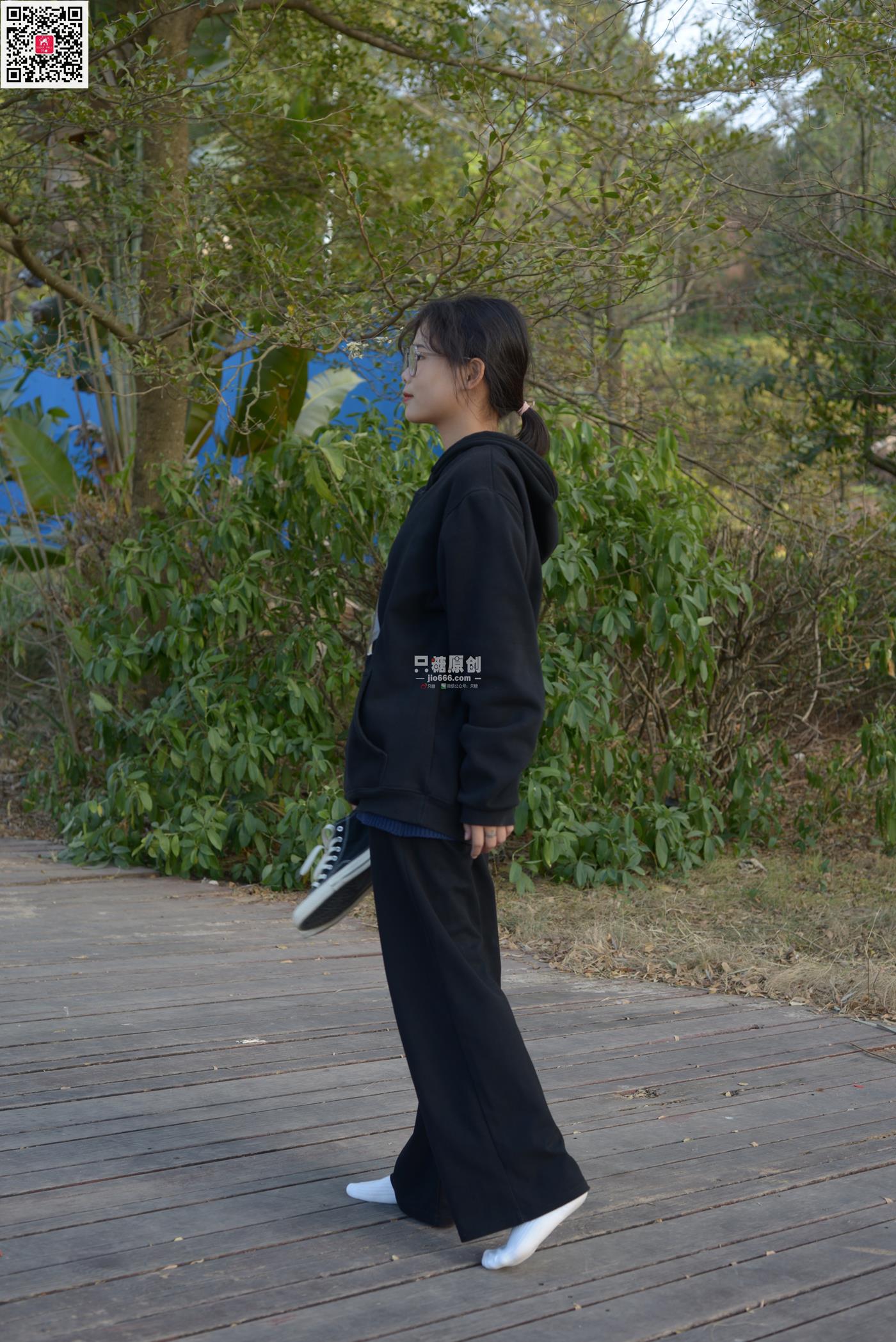 图片[69]-[只糖原创]NO.574 露露 陪落叶看了一次黄昏[150P] – 速更版-美库