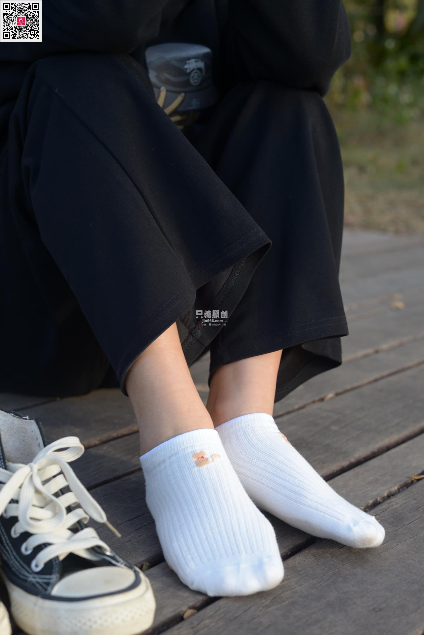 图片[73]-[只糖原创]NO.574 露露 陪落叶看了一次黄昏[150P] – 速更版-美库