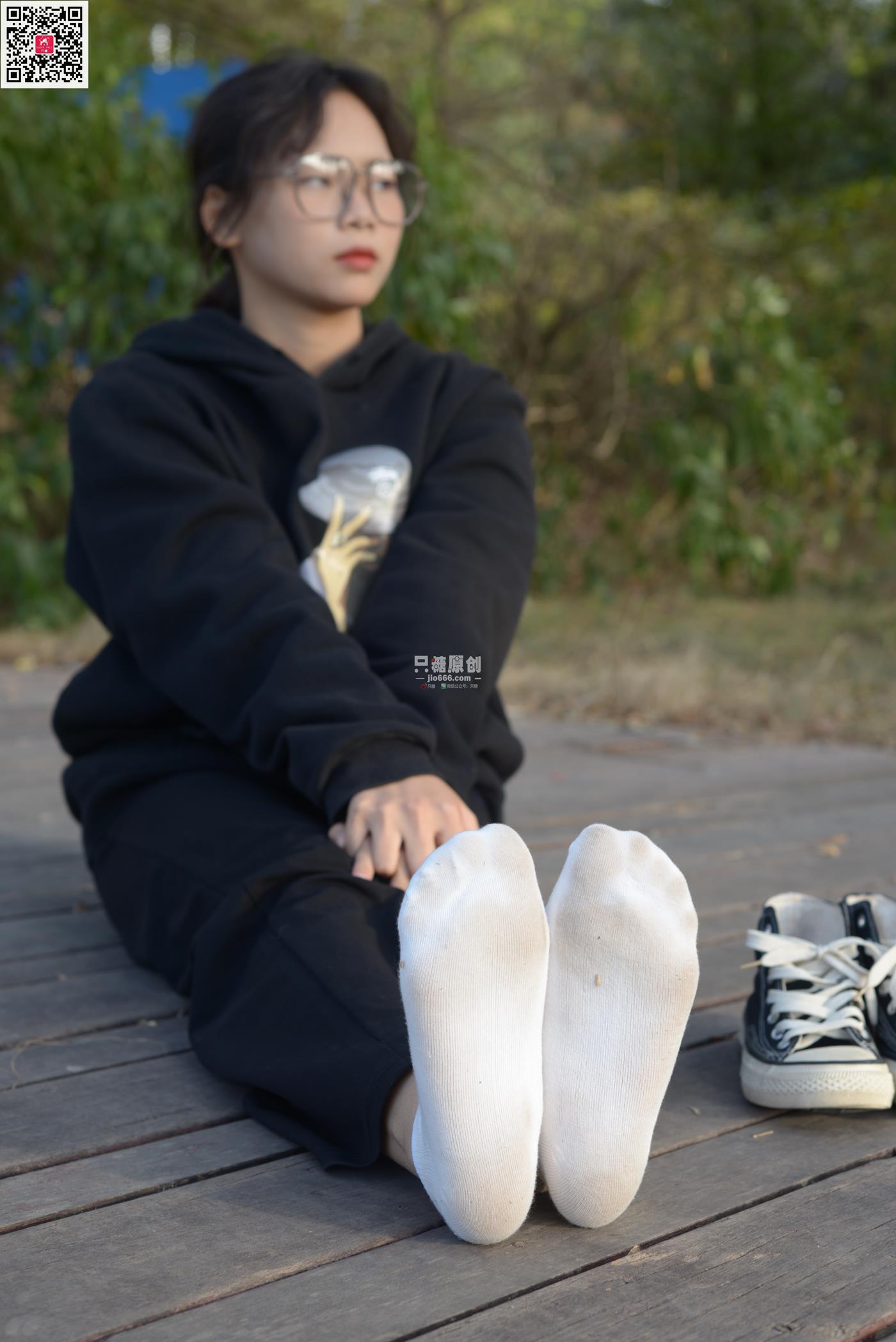 图片[74]-[只糖原创]NO.574 露露 陪落叶看了一次黄昏[150P] – 速更版-美库