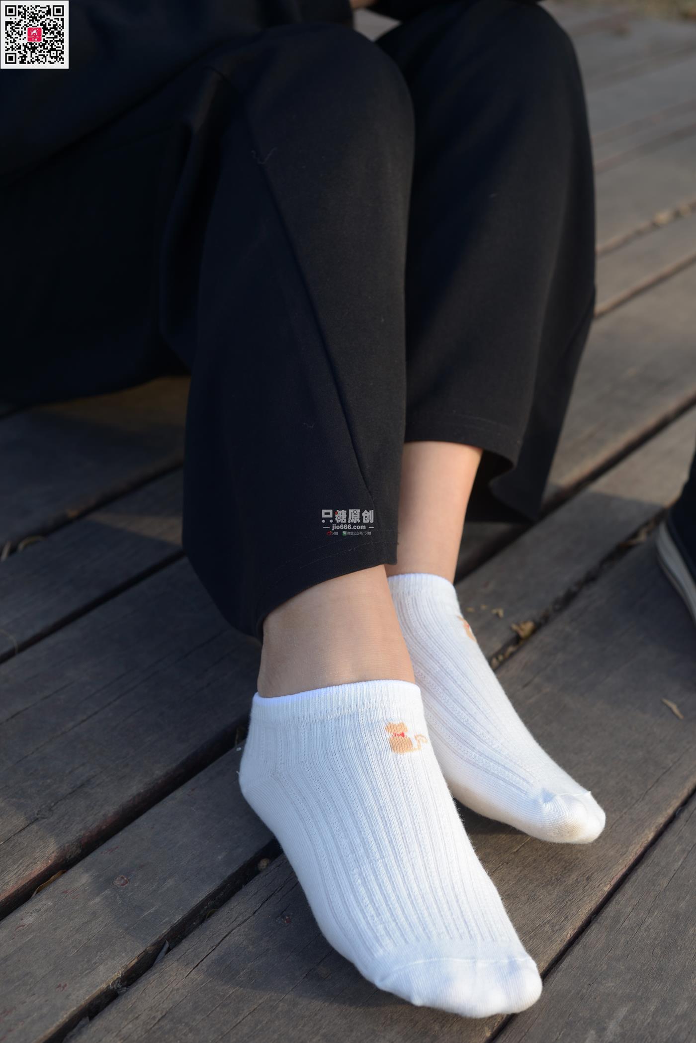 图片[80]-[只糖原创]NO.574 露露 陪落叶看了一次黄昏[150P] – 速更版-美库