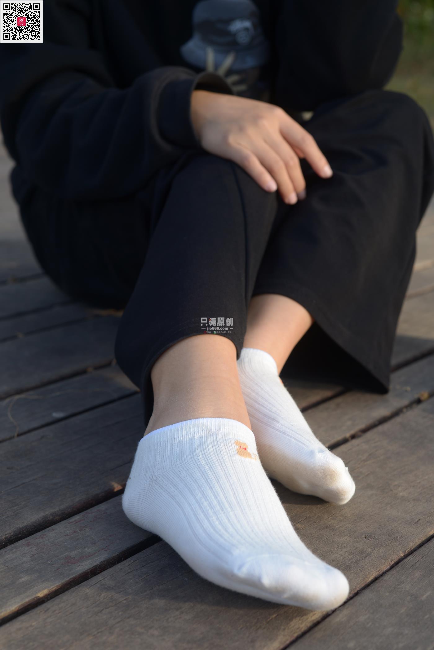 图片[87]-[只糖原创]NO.574 露露 陪落叶看了一次黄昏[150P] – 速更版-美库