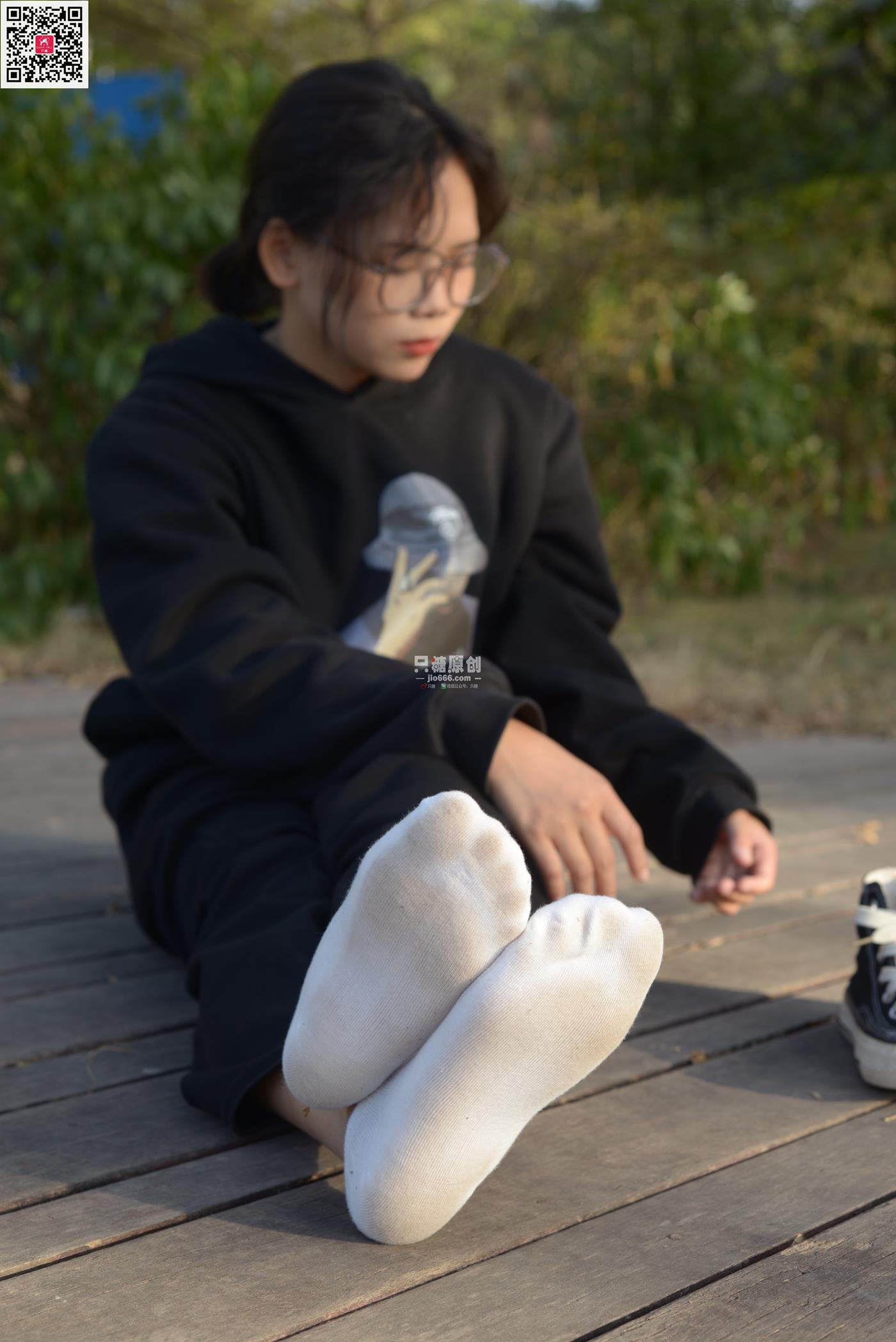 图片[90]-[只糖原创]NO.574 露露 陪落叶看了一次黄昏[150P] – 速更版-美库