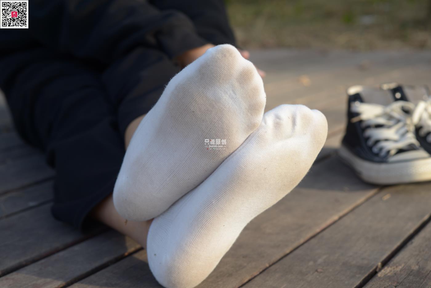 图片[91]-[只糖原创]NO.574 露露 陪落叶看了一次黄昏[150P] – 速更版-美库