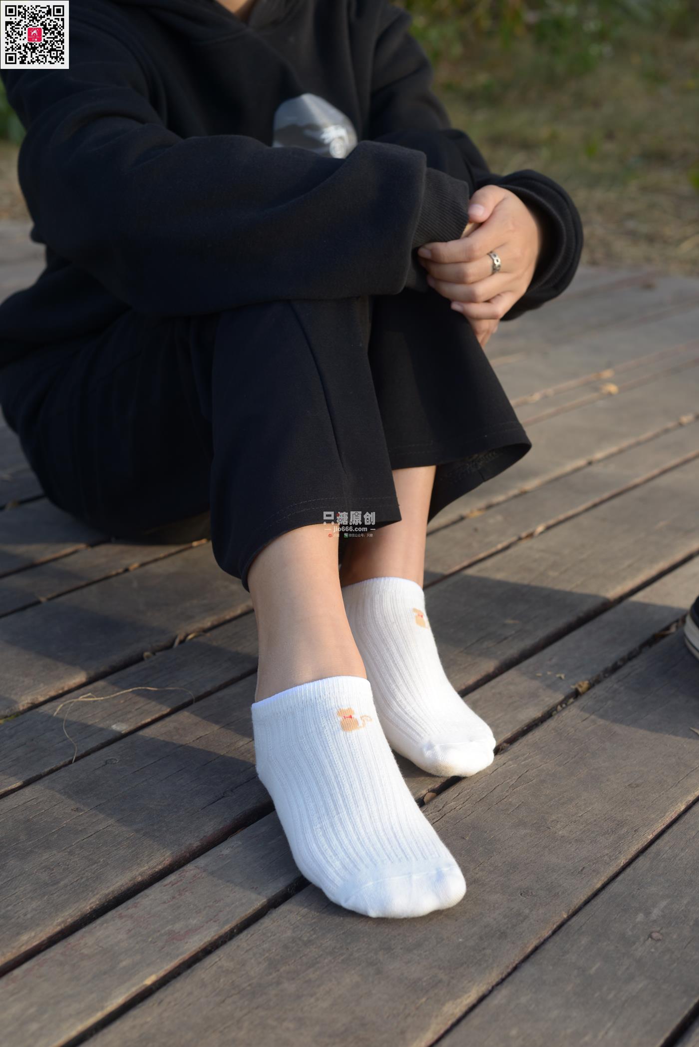 图片[94]-[只糖原创]NO.574 露露 陪落叶看了一次黄昏[150P] – 速更版-美库