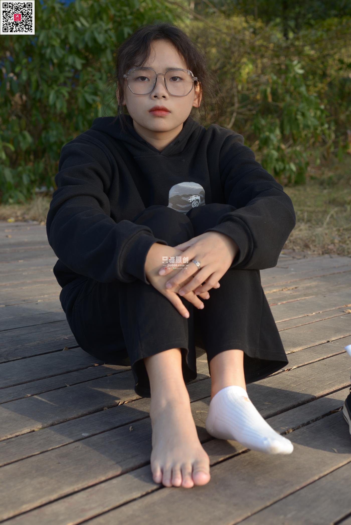 图片[105]-[只糖原创]NO.574 露露 陪落叶看了一次黄昏[150P] – 速更版-美库