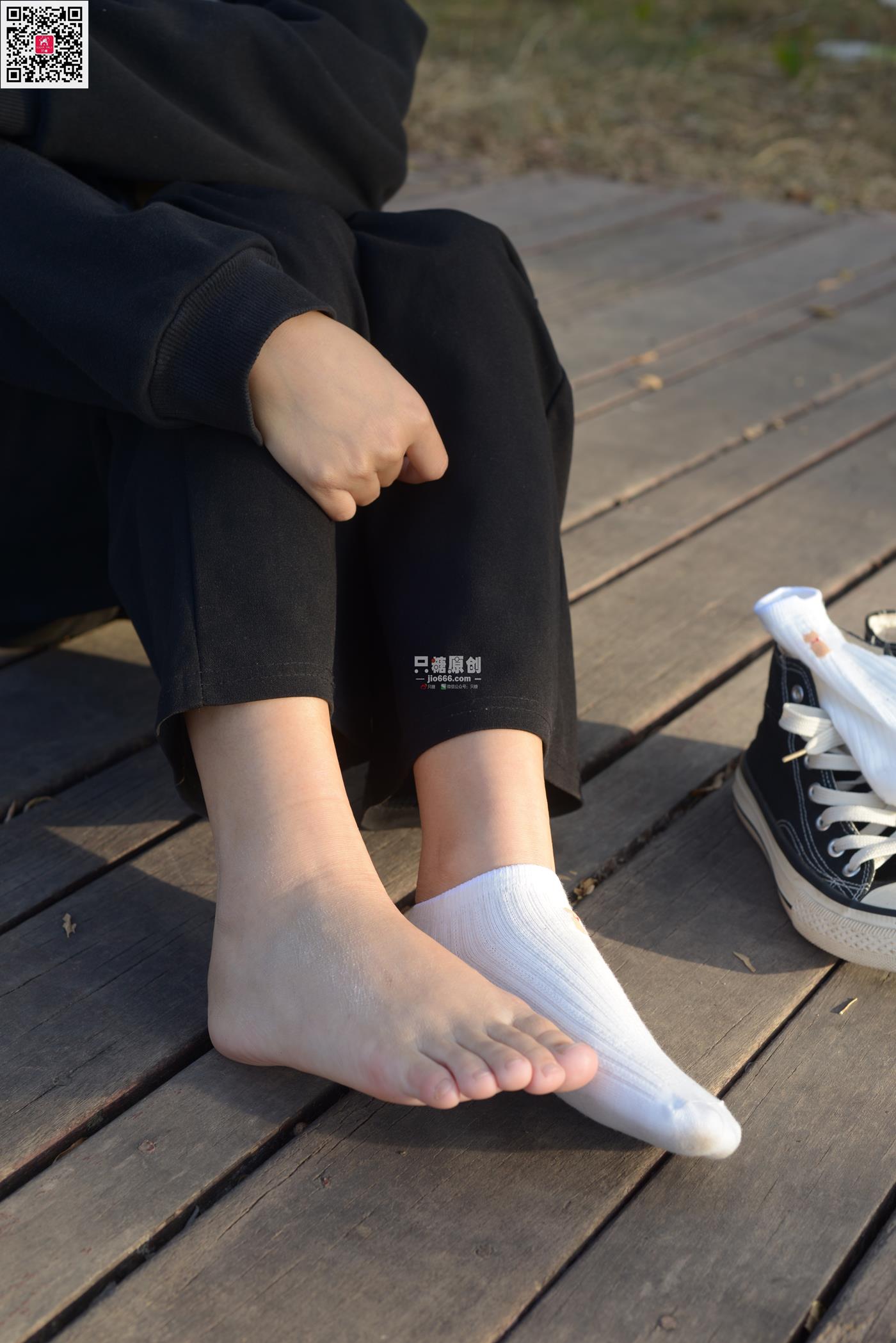 图片[106]-[只糖原创]NO.574 露露 陪落叶看了一次黄昏[150P] – 速更版-美库